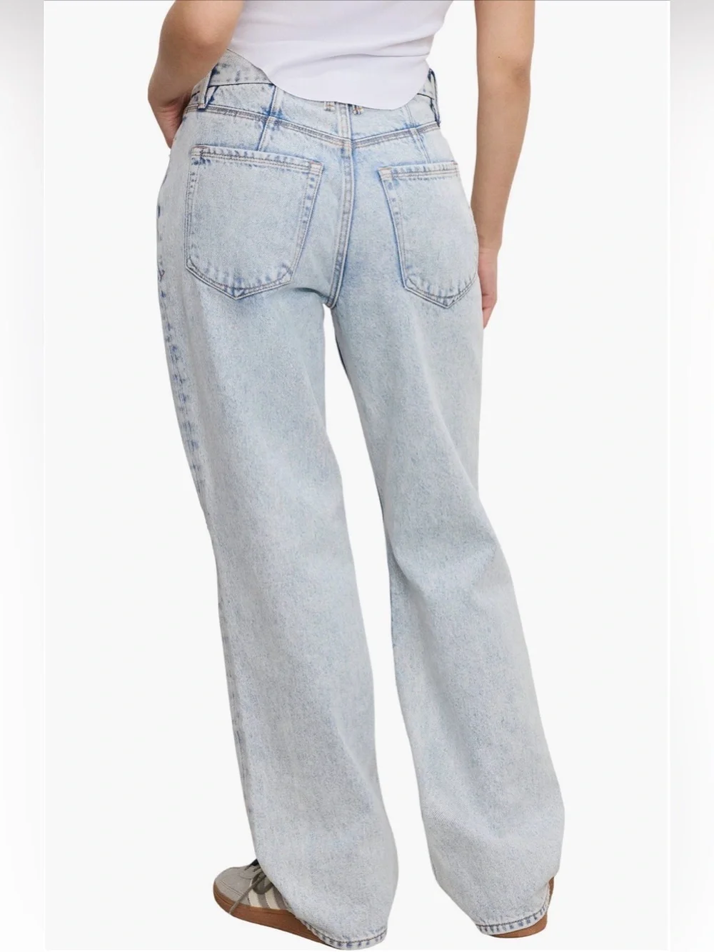 Good American Distressed Petite Denim ‘90s Jeans